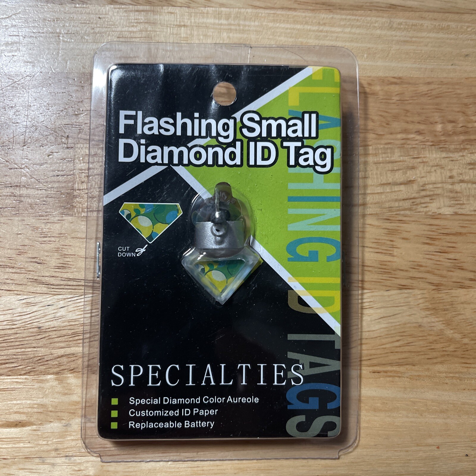  NEW SPECIALTIES FLASHING PENTACLE DIAMOND PET ID SAFETY TAG DOG CAT LIGHT