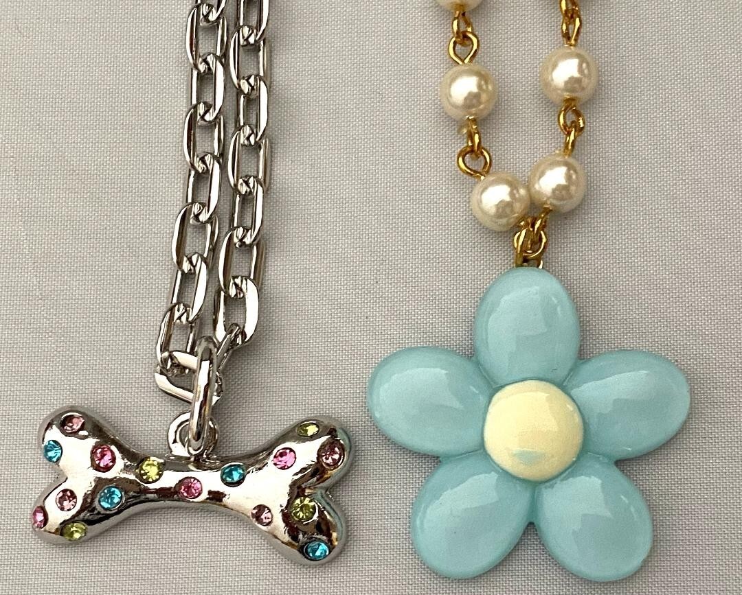 2 PCS PET BONE NECK CHAIN SPARKLING MULTI CRYSTALS & BLUE FLOWER NECK CHAIN