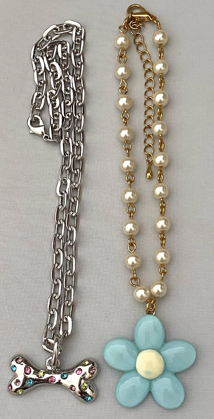 2 PCS PET BONE NECK CHAIN SPARKLING MULTI CRYSTALS & BLUE FLOWER NECK CHAIN