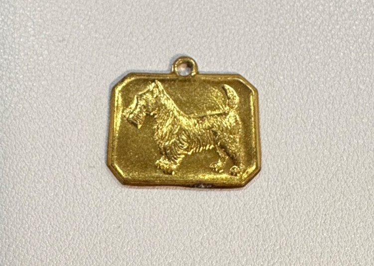 Vintage Original Genuine Rothmoor Coat Scottish Terrier Dog Tag 1″ Brass